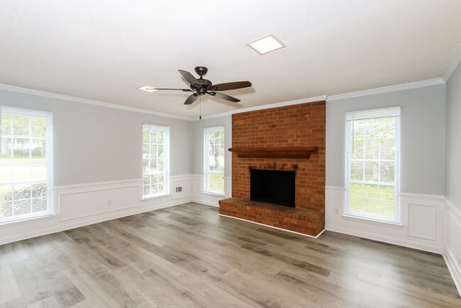 Building Photo - 158 Stone Mill Dr