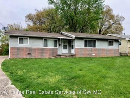 Foto principal - 2617-2619 E Linwood St