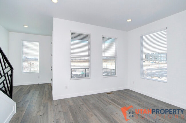 Foto del edificio - 10821 S Lake Run Rd