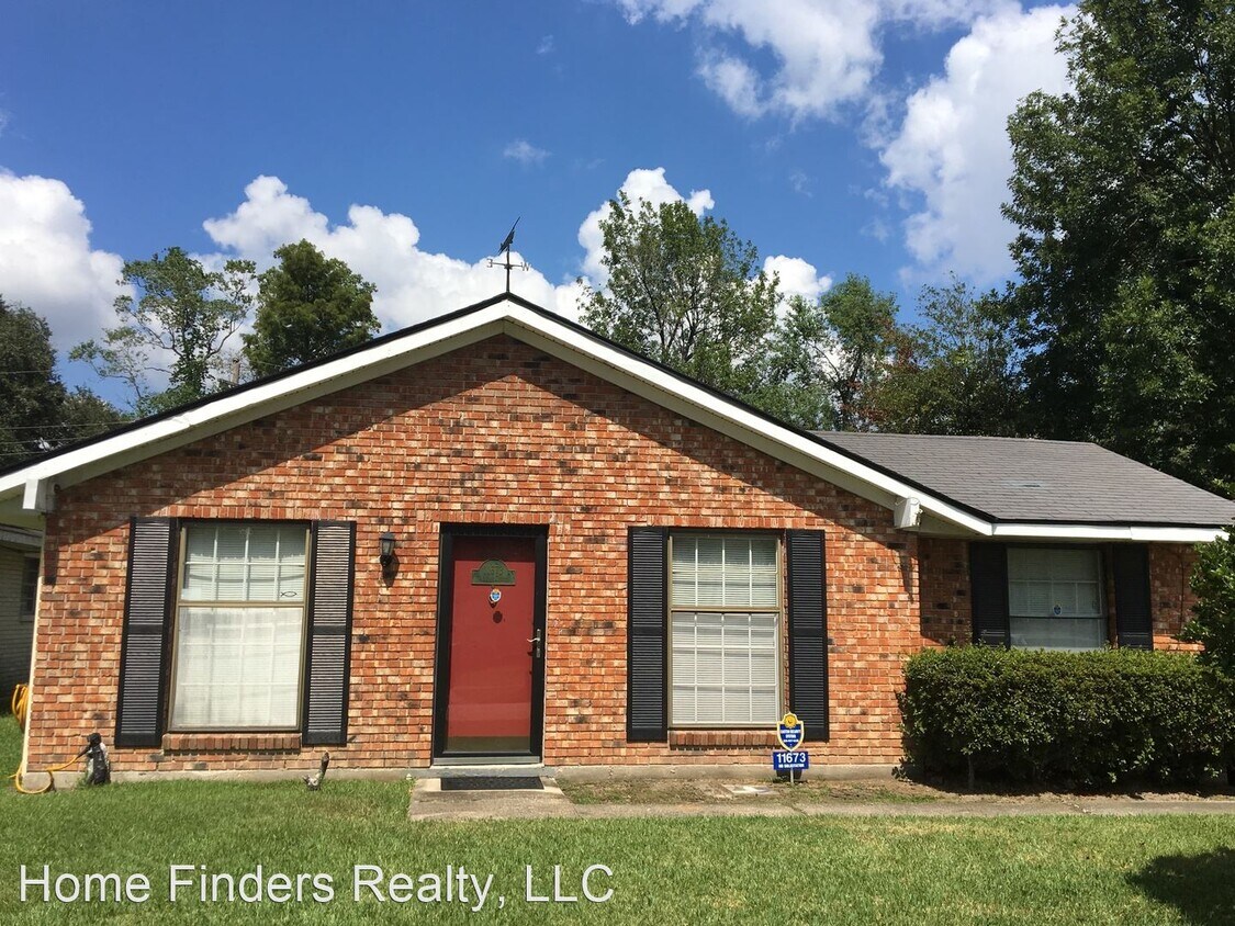 Foto principal - 3 br, 1.5 bath House - 11673 Auburn Dr.
