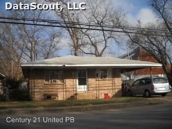 Primary Photo - 3 br, 1 bath House - 1021 E 6th