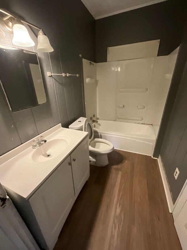 Foto del edificio - 6407 Henderson Ave