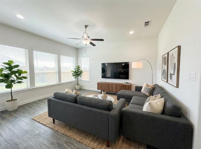 Foto del edificio - 924 Julia Pl