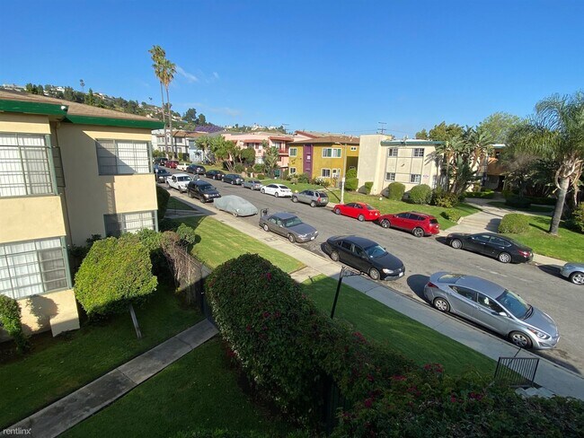 Building Photo - 2 br, 1 bath Apartment - 4132 Somerset Drive