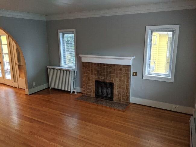 Building Photo - HALPC02