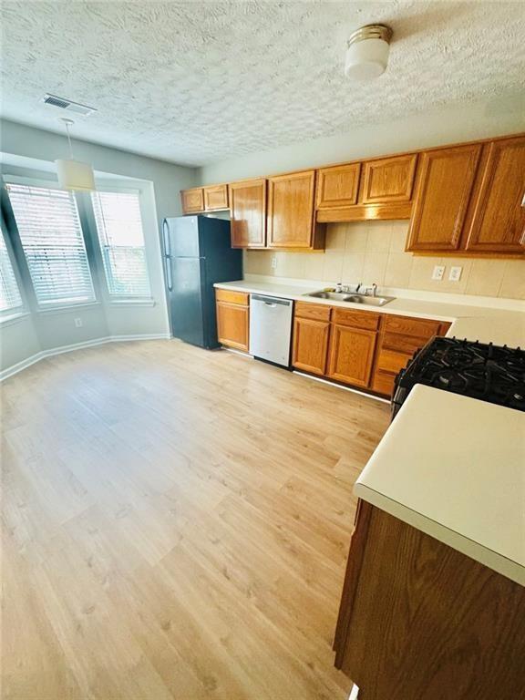 Foto del edificio - 146 Willow Stream Ct