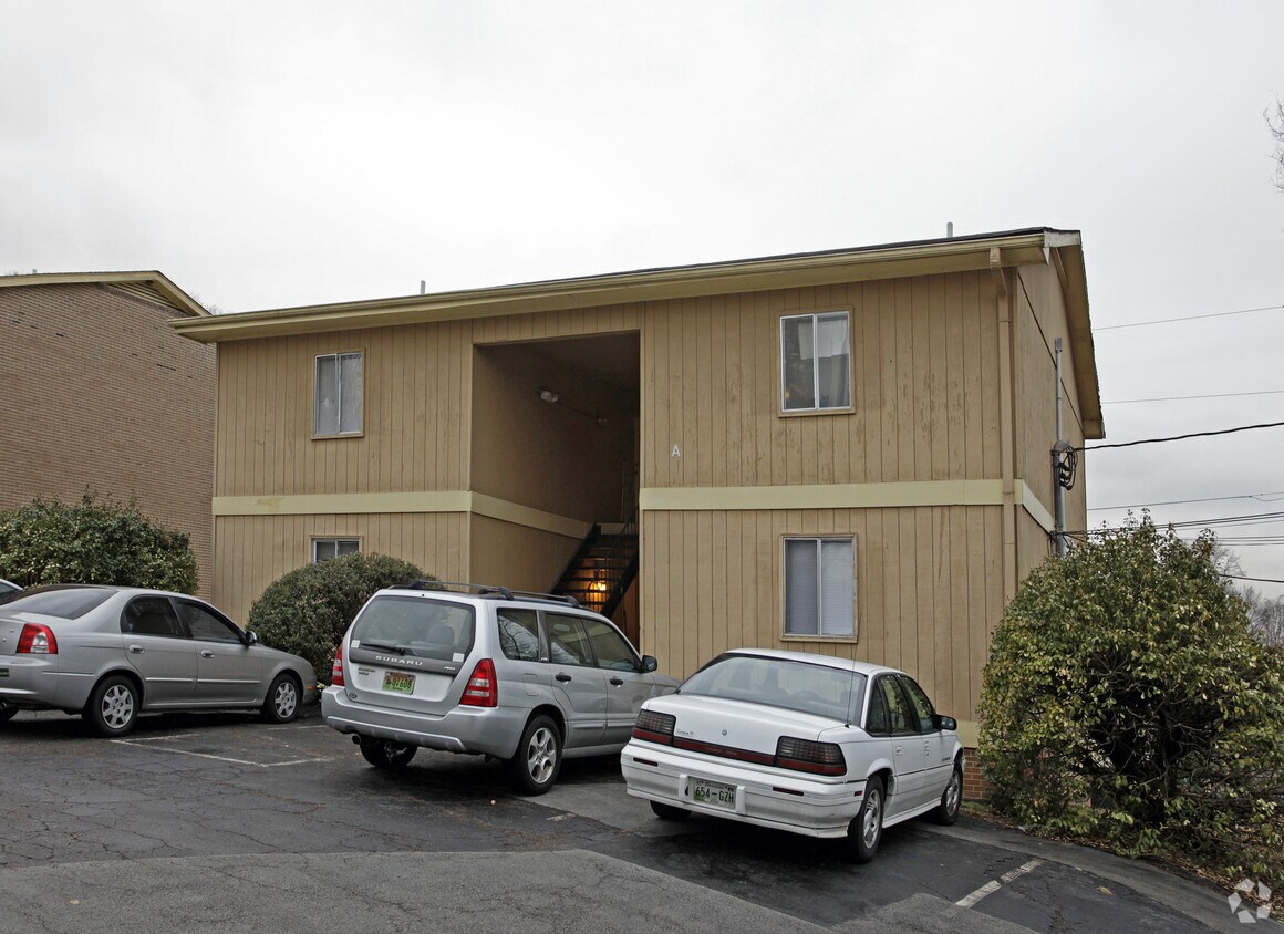 Evergreen Terrace Apartments in Knoxville, TN