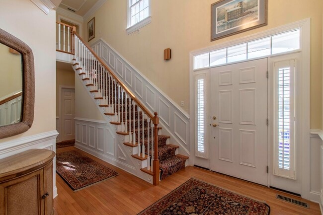 Foto del edificio - SHORT TERM - FURNISHED OR UNFURNISHED - SINGLE FAMILY - RBYCC