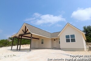Building Photo - 2503 Golf Dr