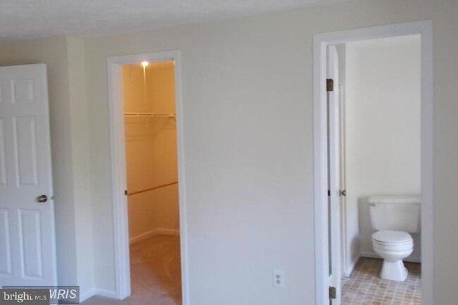 Foto del edificio - 16198 Henderson Ln