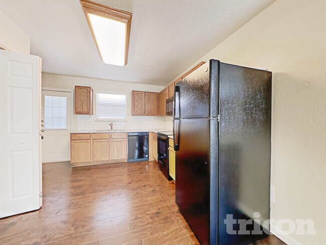 Building Photo - 9607 Kennebec Way