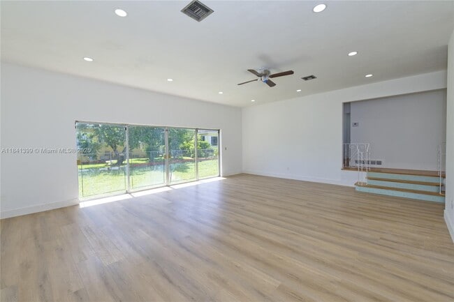 Foto del edificio - 1411 SW 82nd Ct