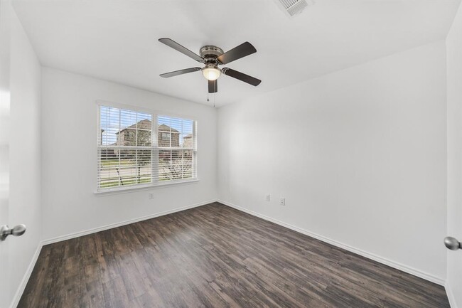 Building Photo - 2611 Lapwing Dr.