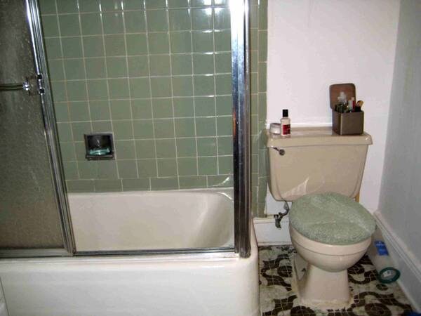 Building Photo - 1836 W 11th St