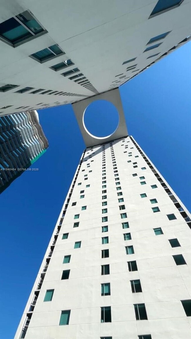 Building Photo - 500 Brickell Ave