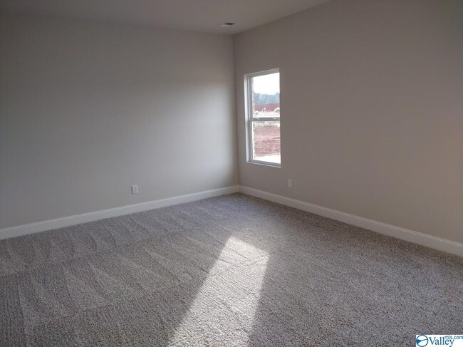 Building Photo - 124 Red Fox Way