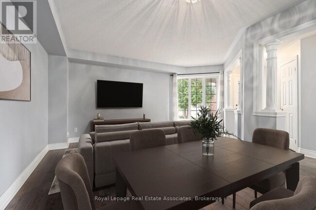 Photo du bâtiment - 149 Mowat Crescent