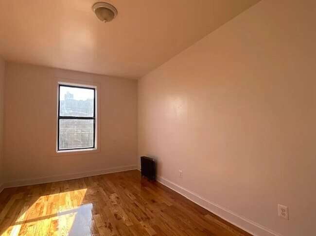 Building Photo - West 171st Street