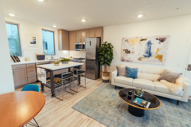The Stanford West 91 Photos &amp; 0 Reviews Apartment for