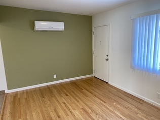 main room - 1619 Morton Ave