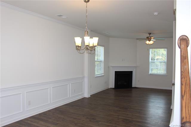 Building Photo - 9711 Chase View Dr