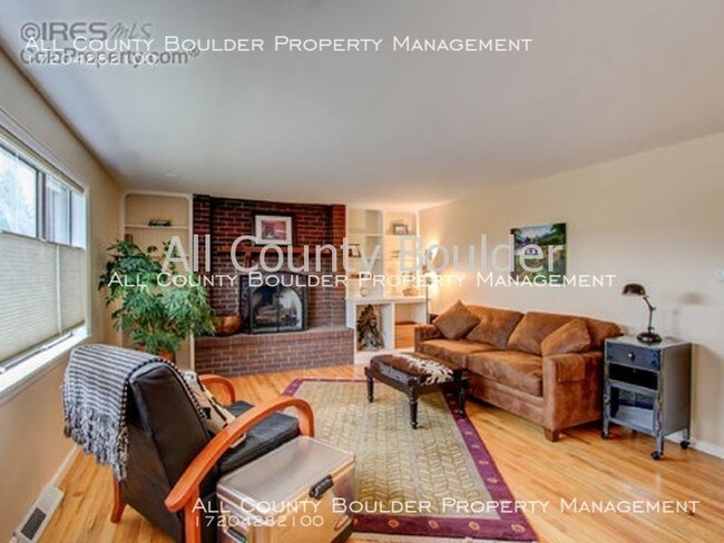Building Photo - 1215 Vail Ln