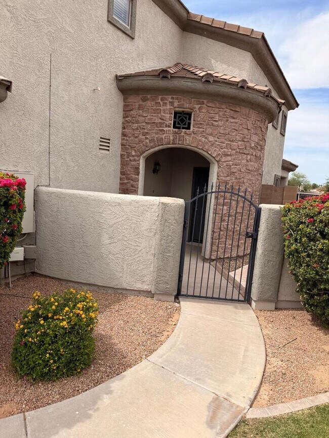 Foto del edificio - 8462 E Pampa Ave