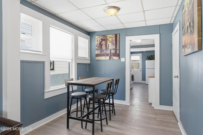 Building Photo - 206 16th Ave