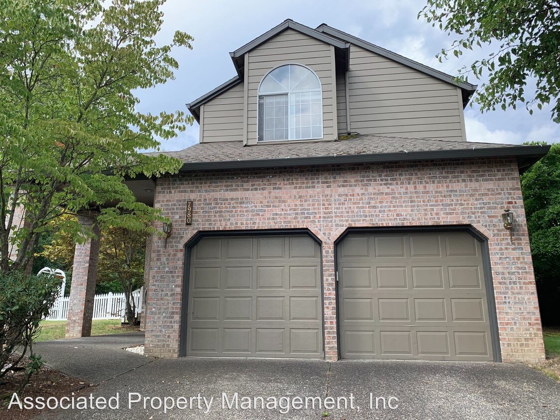 Primary Photo - 3 br, 2.5 bath House - 7980 SW Gleneden Ct