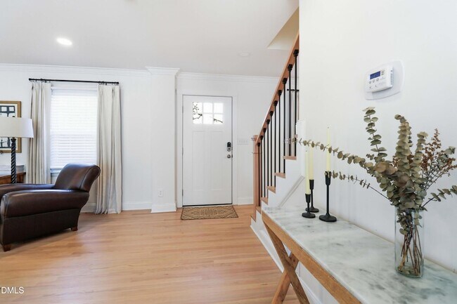 Foto del edificio - 322 E Millbrook Rd