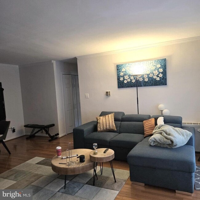 Foto del edificio - 3336 Spring Ln