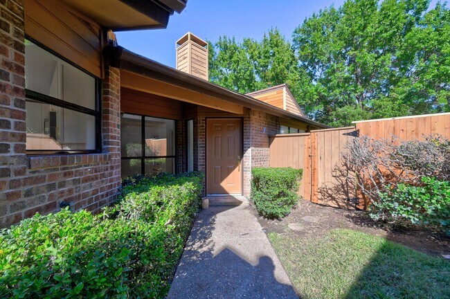 Foto del edificio - 3317 Scarlet Oak Ct