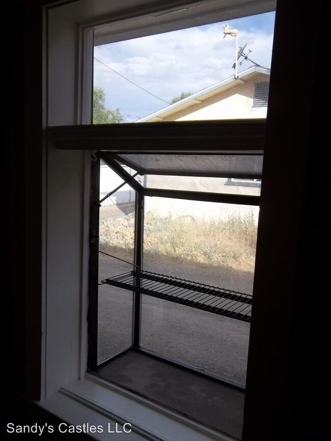 Foto del edificio - 432 1/2 Cedar St