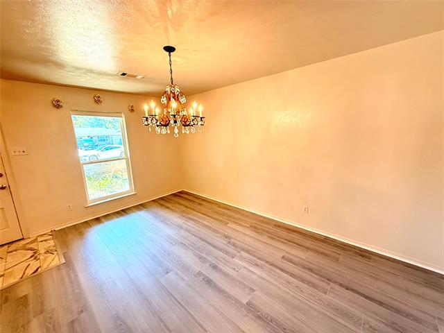 Building Photo - 2217 Indian Creek Dr