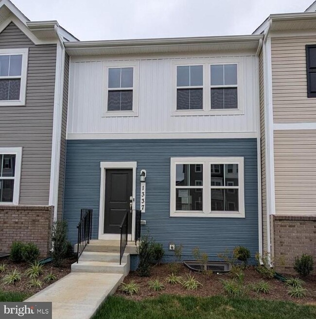 Building Photo - 1337 Cedar Vly Rd
