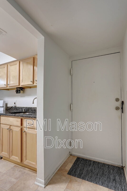 Foto del edificio - 6043 Majors Ln