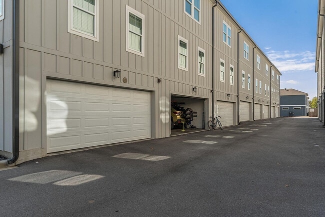 Foto del edificio - Mitchell Yards