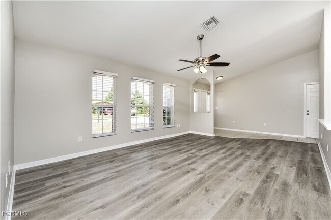 Foto del edificio - 1418 SE 27th Terrace