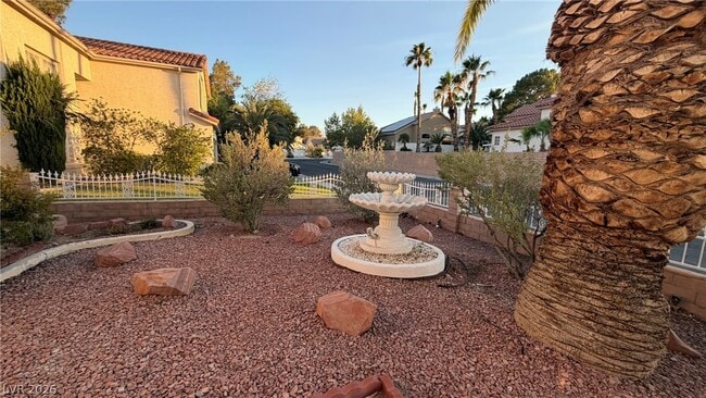 Building Photo - 4844 Jadero Dr