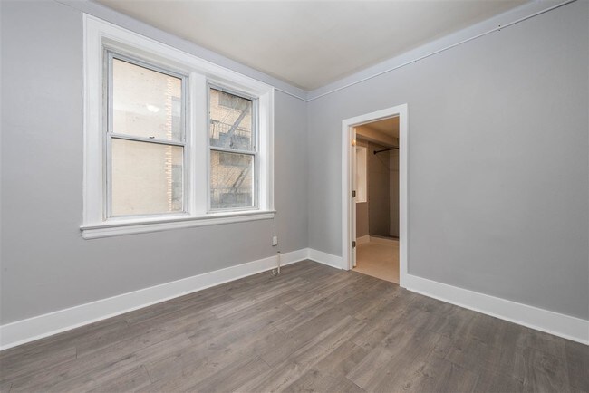 Building Photo - 7435 Boulevard E
