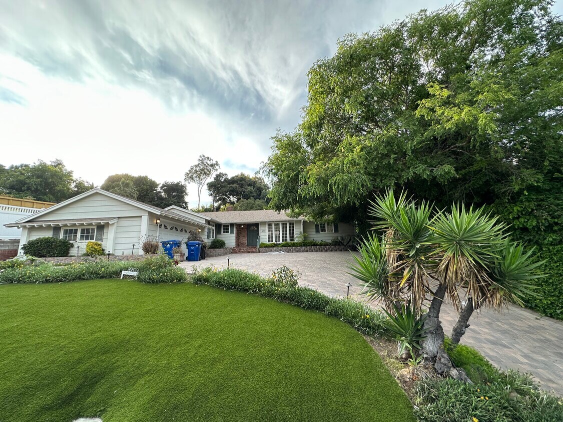 Primary Photo - 3709 Wrightwood Dr