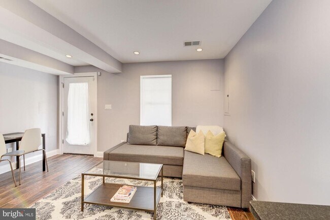 Foto del edificio - 1910 4th St NW