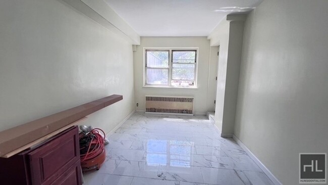 Building Photo - FRESHLY GUT RENOVATED  2 BEDROONs EAST 54 ...