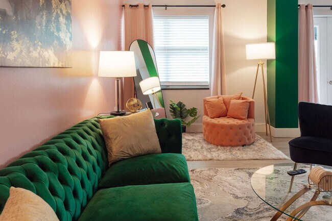 Foto del edificio - 202 E Main St