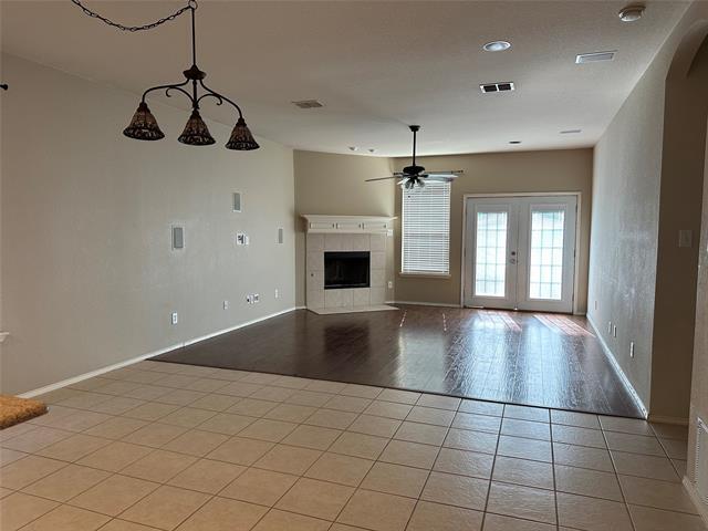 Building Photo - 5733 Pebble Ridge Dr