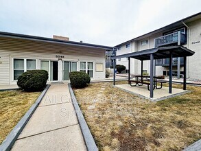 Building Photo - 5030 El Camino Dr