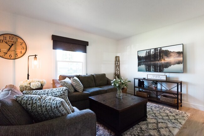 Living Room - 1224 N 5th St