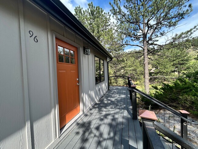 Photo - Beautiful 3Bd/3.5Ba Home Nestled in the Ro...