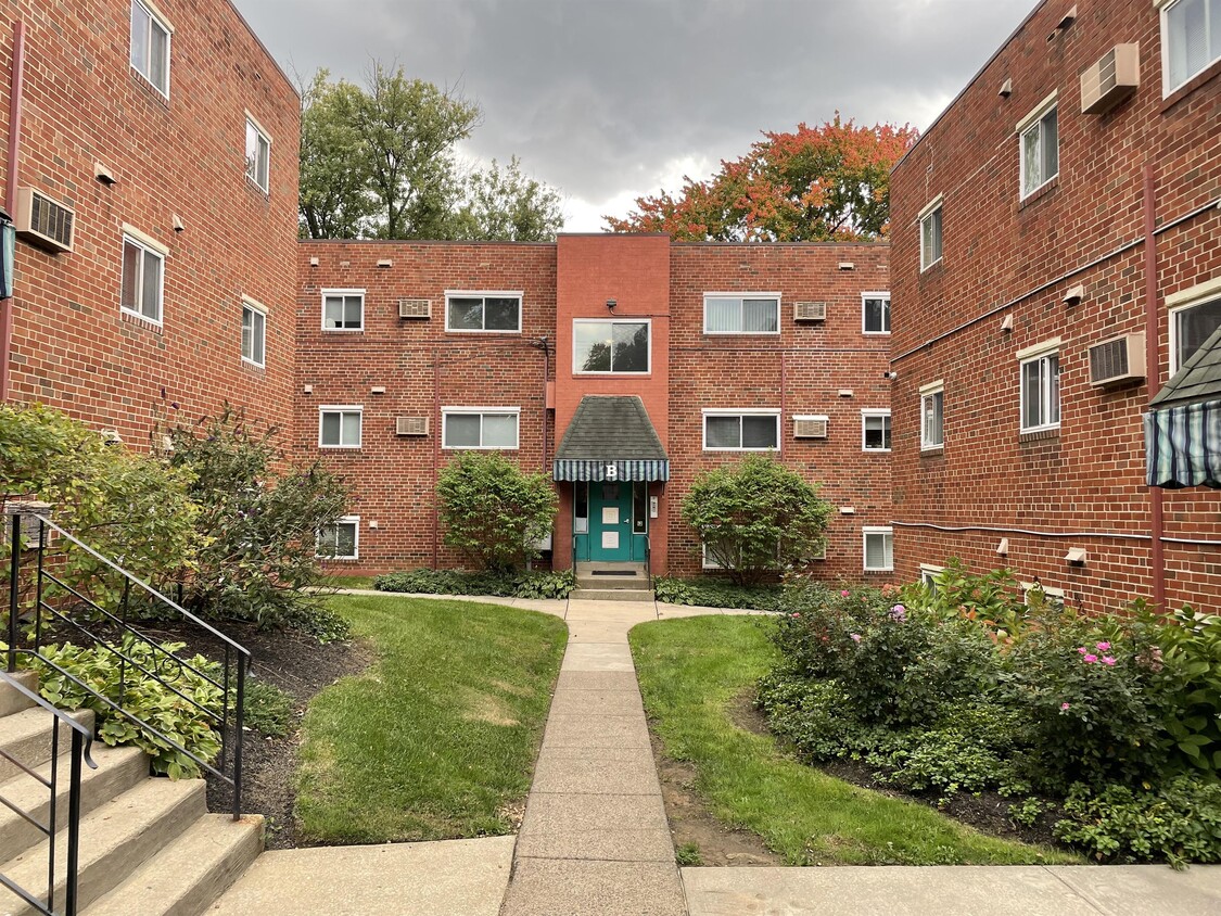 3960 Dennison Ave Unit C08, Drexel Hill, PA 19026 Room for Rent in Drexel Hill, PA