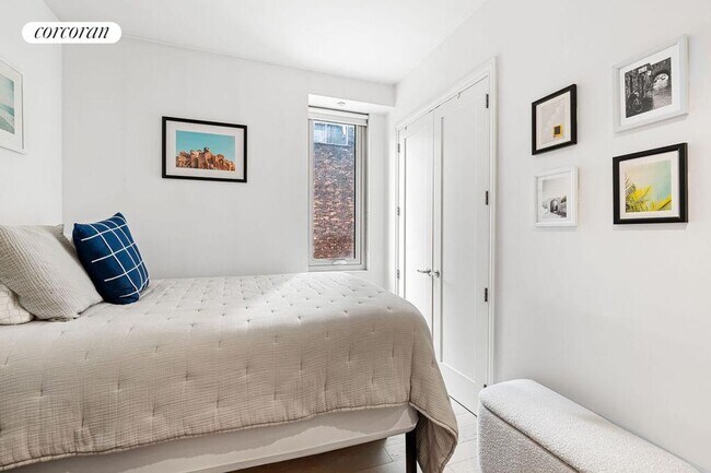 Foto del edificio - 4415 Purves St